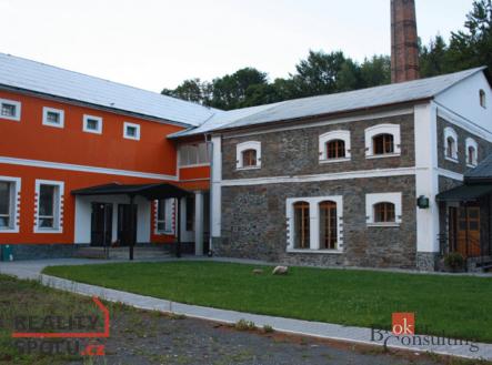 Prodej komerčního objektu, jiný, 2 115 m²