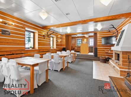 Prodej komerčního objektu, jiný, 498 m²