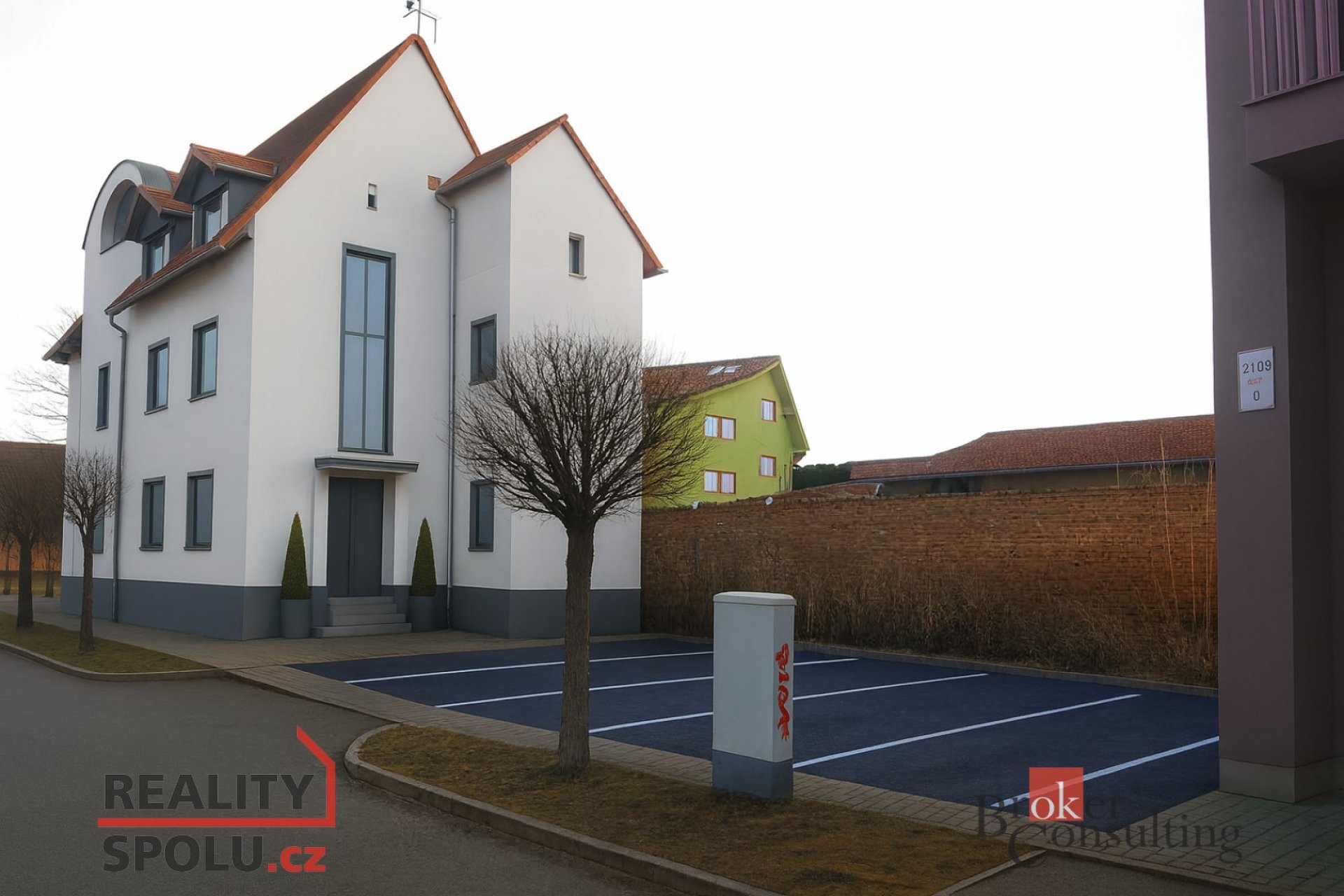 Developerský projekt - Bytový dům s pozemkem k další výstavbě v centru města Hodonín