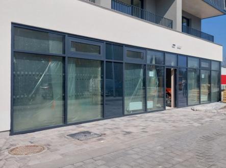 Pronájem - komerční objekt, jiný, 182 m²