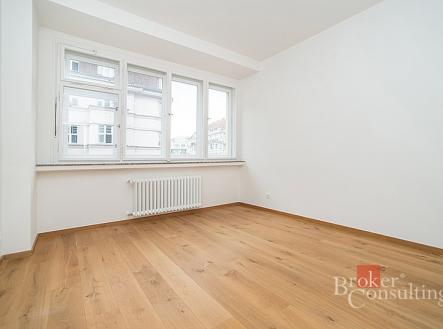 Pronájem - komerční objekt, administrativní budova, 118 m²