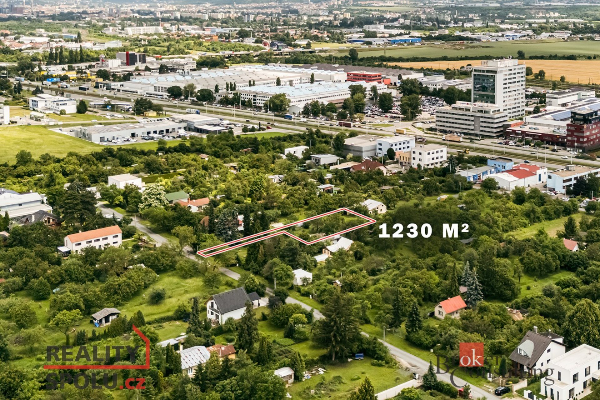 Nabízíme k prodeji pozemek s velikostí 1 204 m²