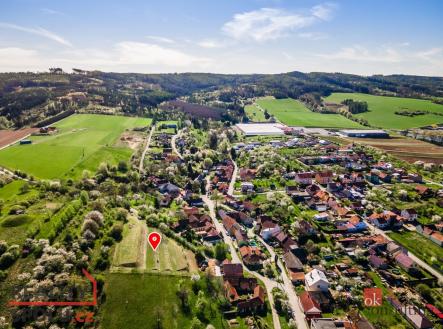 Prodej - pozemek, zahrada, 687 m²