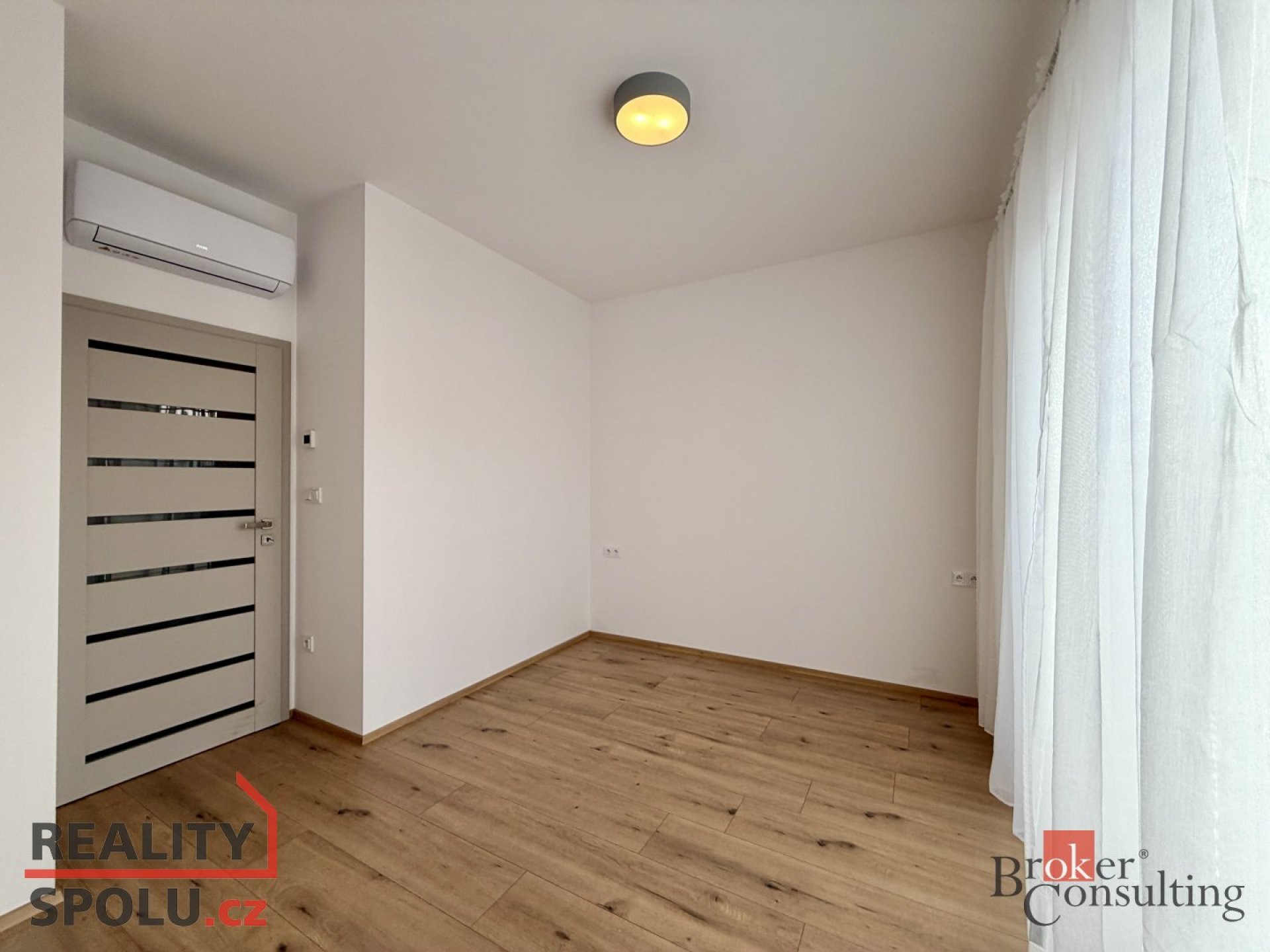 Pronájem, byty/2+kk, 72 m2, 67131 Únanov, Znojmo [ID 68751]