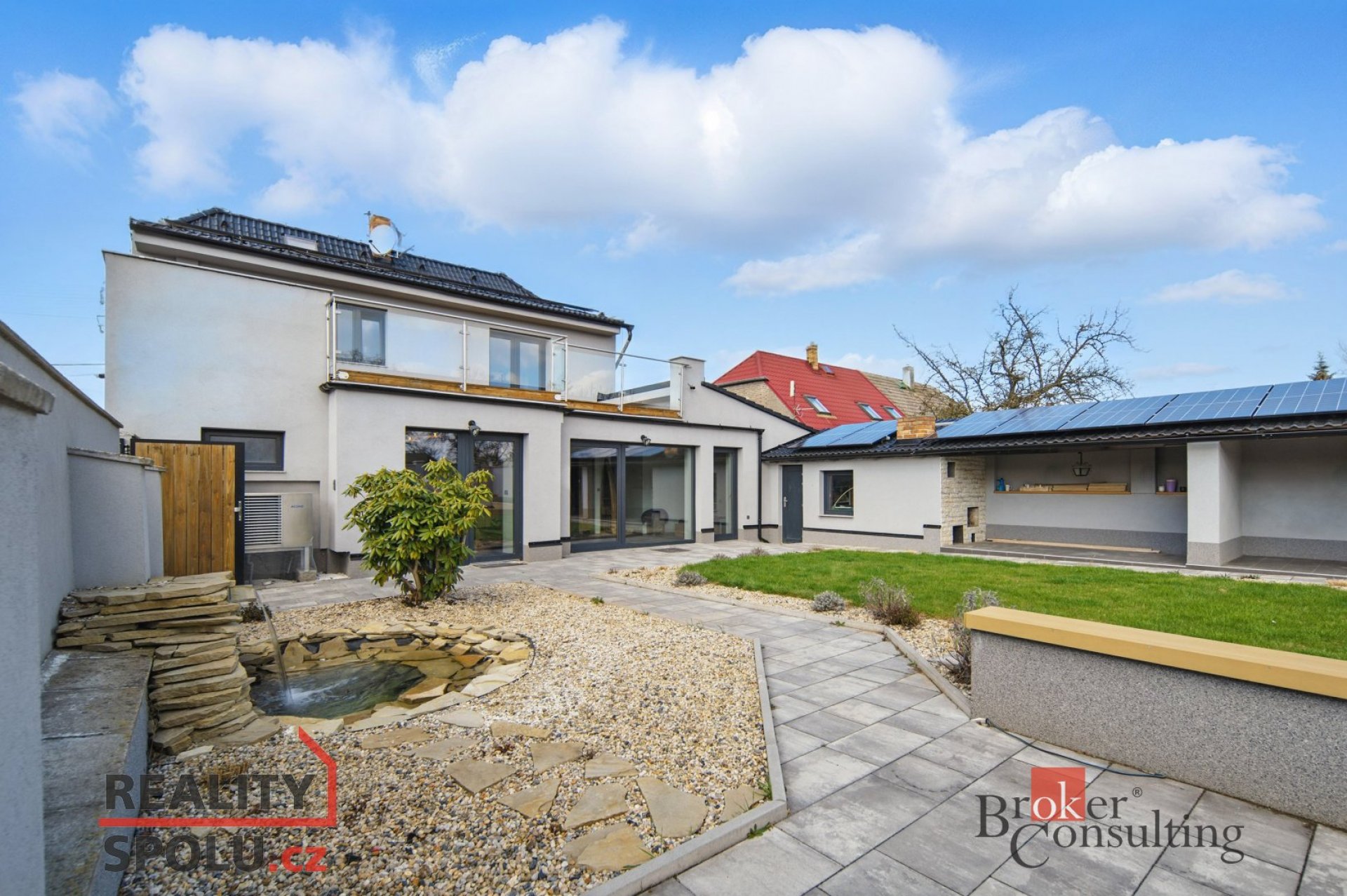 Prodej rodinného domu 206 m2, pozemek 445 m2, Pchery