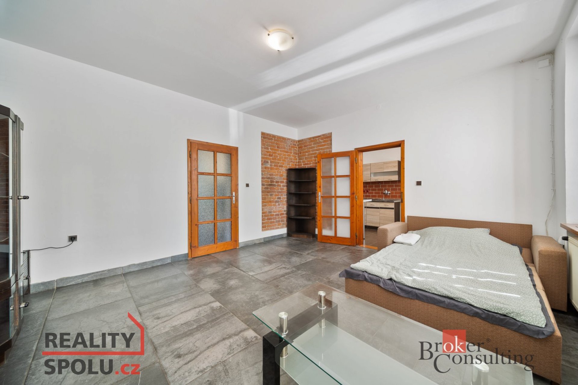 Moderní byt 2+1 s výhledem do zahrady přímo naproti parku