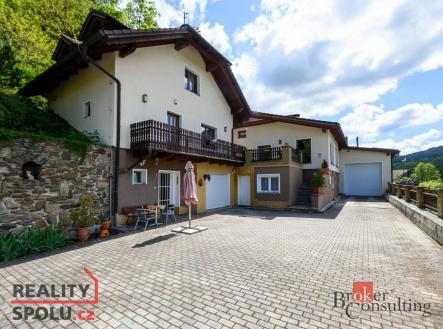 Prodej - dům/vila, 327 m²