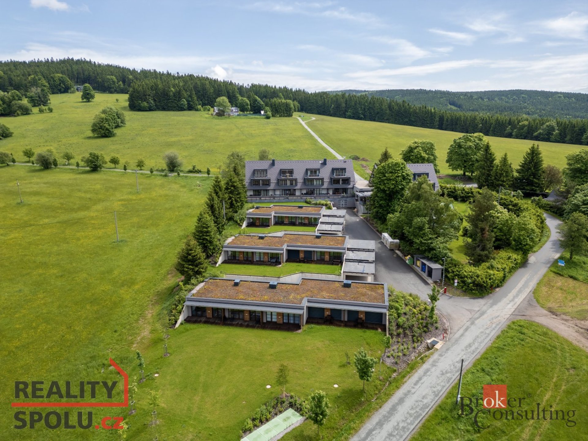 Moderní apartmán s terasou a garážovým stáním