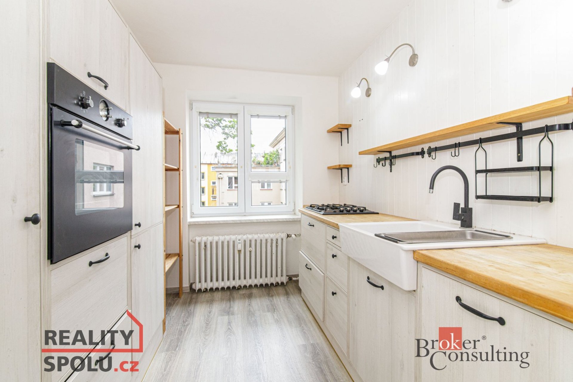 Převod dr.podílu  bytu 2+1, 3.np. na ul. Rodimcevova 17 v  Ostravě Zábřehu.