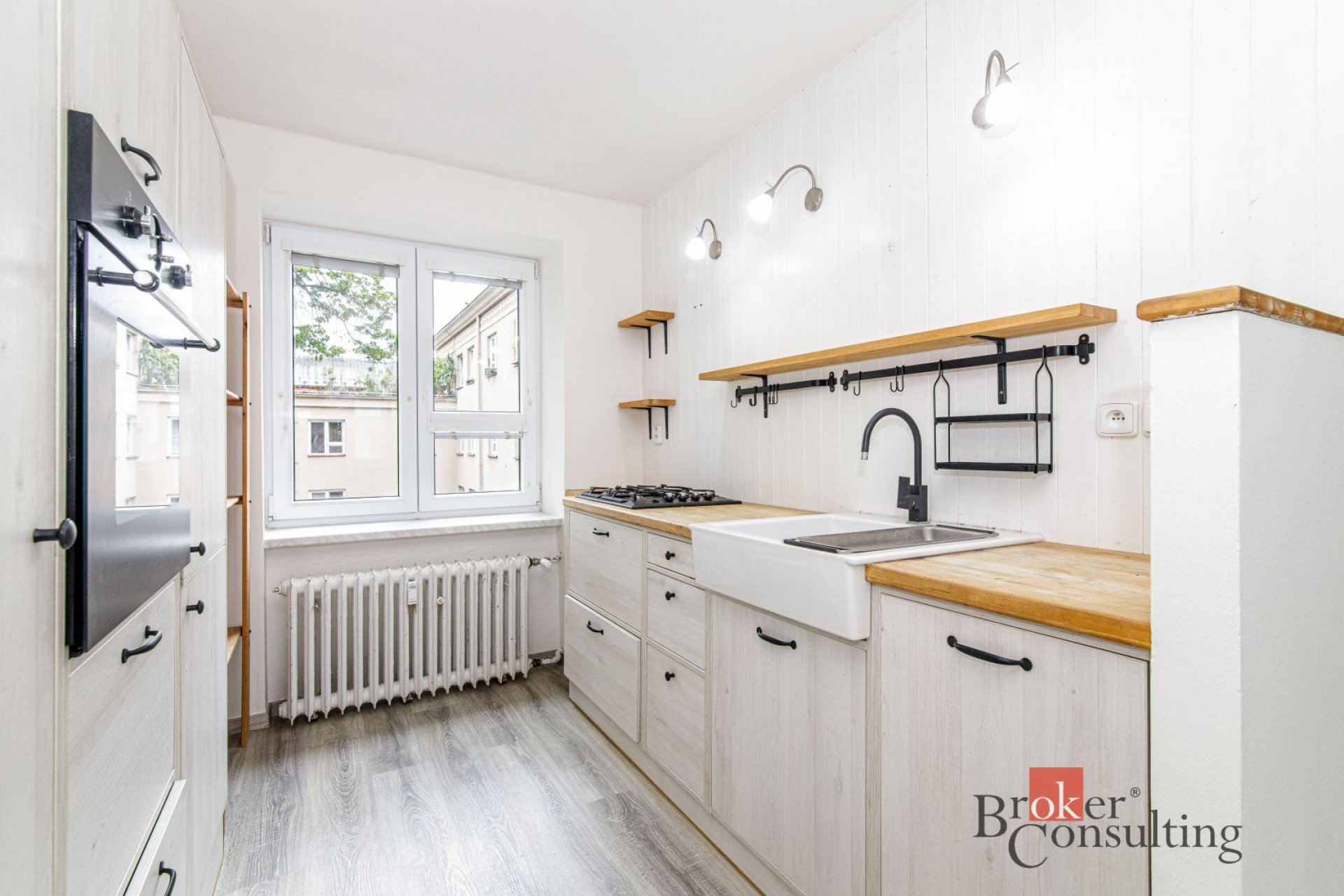 Převod dr.podílu  bytu 2+1, 3.np. na ul. Rodimcevova 2179/17 v  Ostravě Zábřehu.