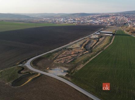 Prodej pozemku pro komerční výstavbu, 3 000 m²
