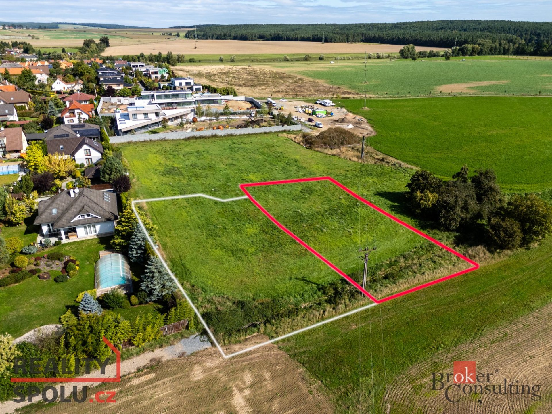 Hledáte klidné místo na výstavbu domu podle vašich představ v blízkosti Plzně?