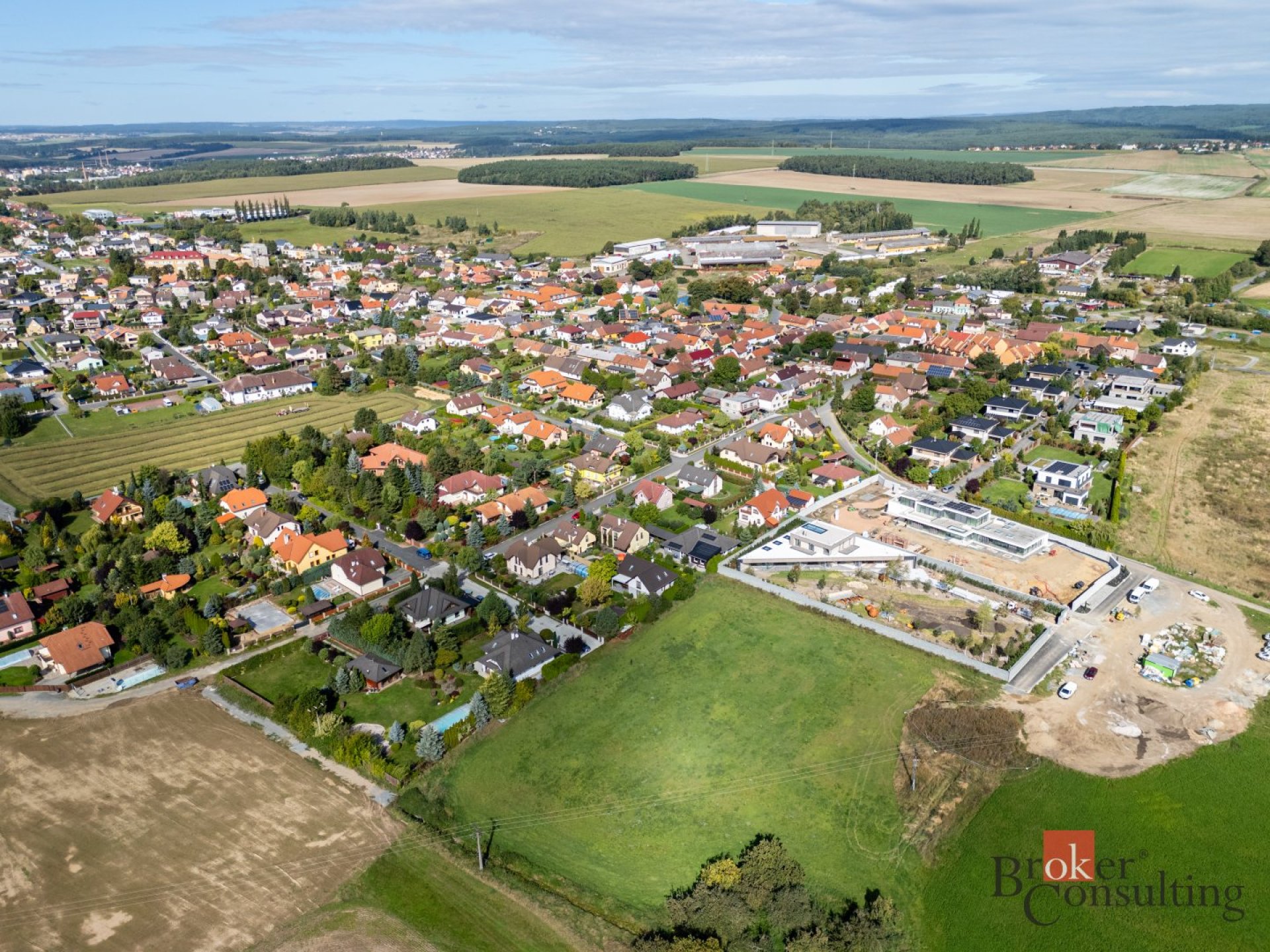 Hledáte klidné místo na výstavbu domu podle vašich představ v blízkosti Plzně?