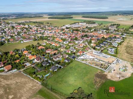 Prodej pozemku pro bydlení, 1 718 m² obrázek