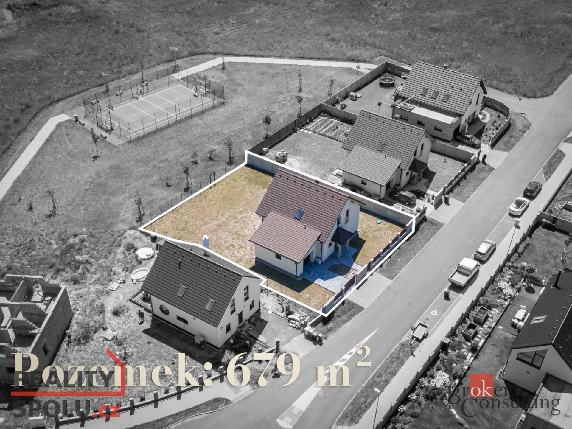 Moderní novostavba domu 5+kk, Poděbrady - Choťánky o celkové ploše 158m2 s garáží a pozemkem o výměř