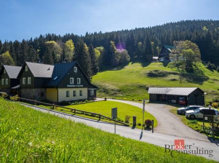 Prodej komerčního objektu, jiný, 528,64 m²