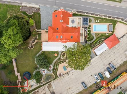 Prodej komerčního objektu, jiný, 786 m²