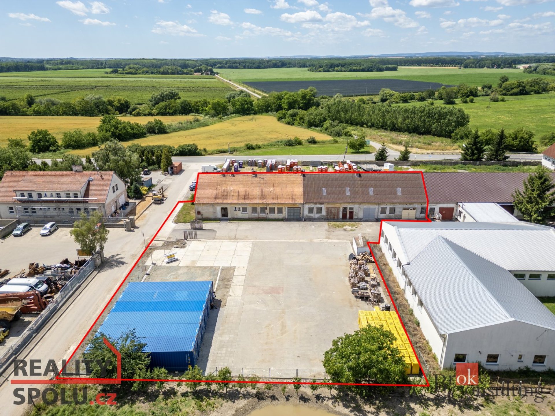 Pronájem haly a skladových prostor