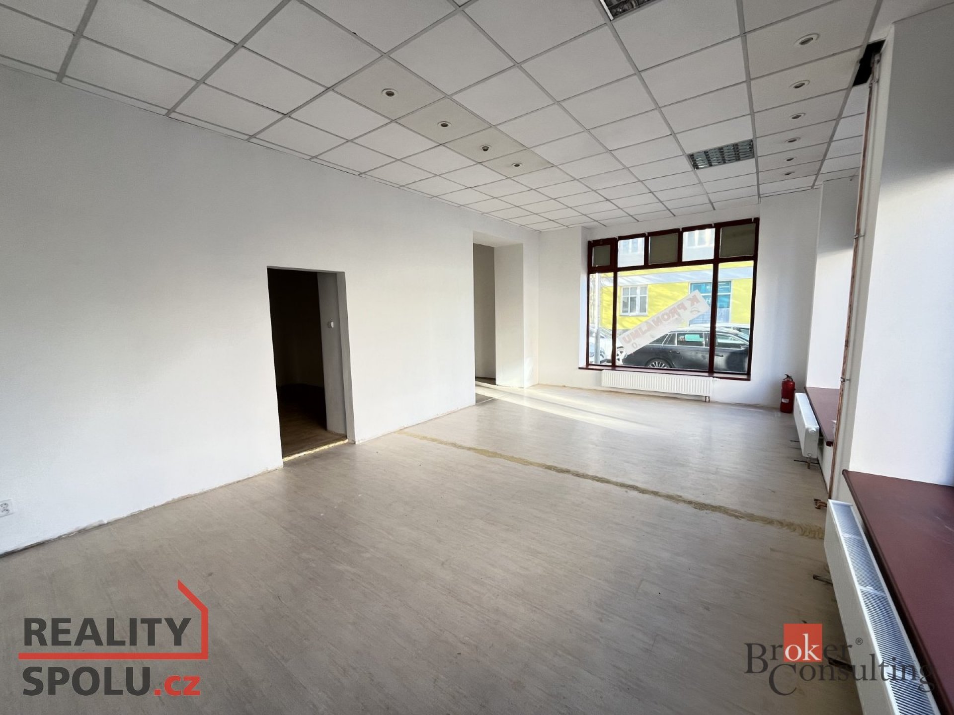 Pronájem komerčních prostor, 28. října