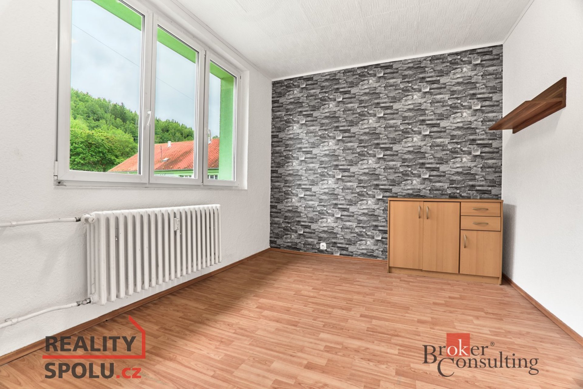 pronájem 3+1 se zasklenou lodžií