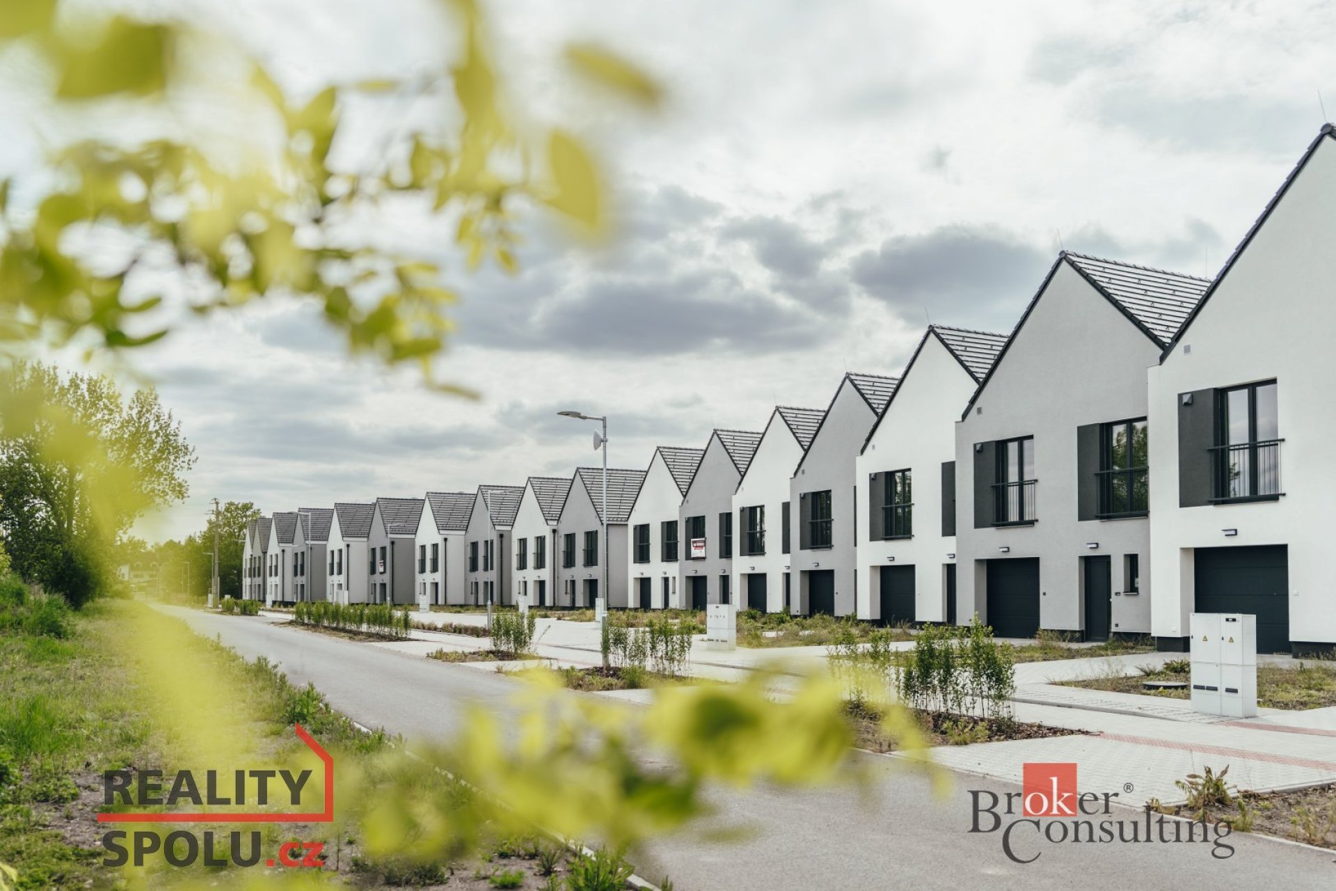 Krajní řadový dům 4+KK s garáží