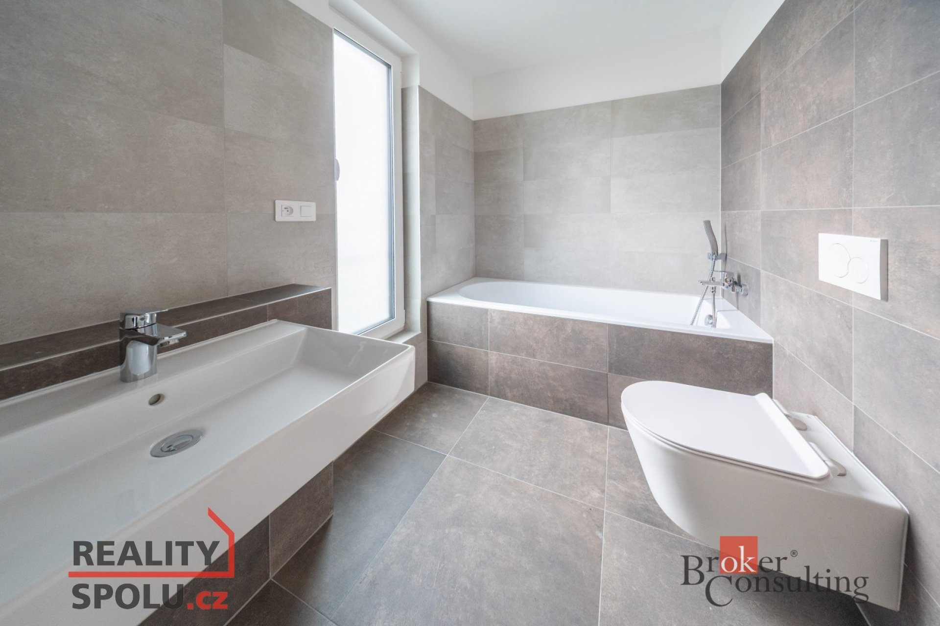 Pronájem bytu 5+kk se zahradou