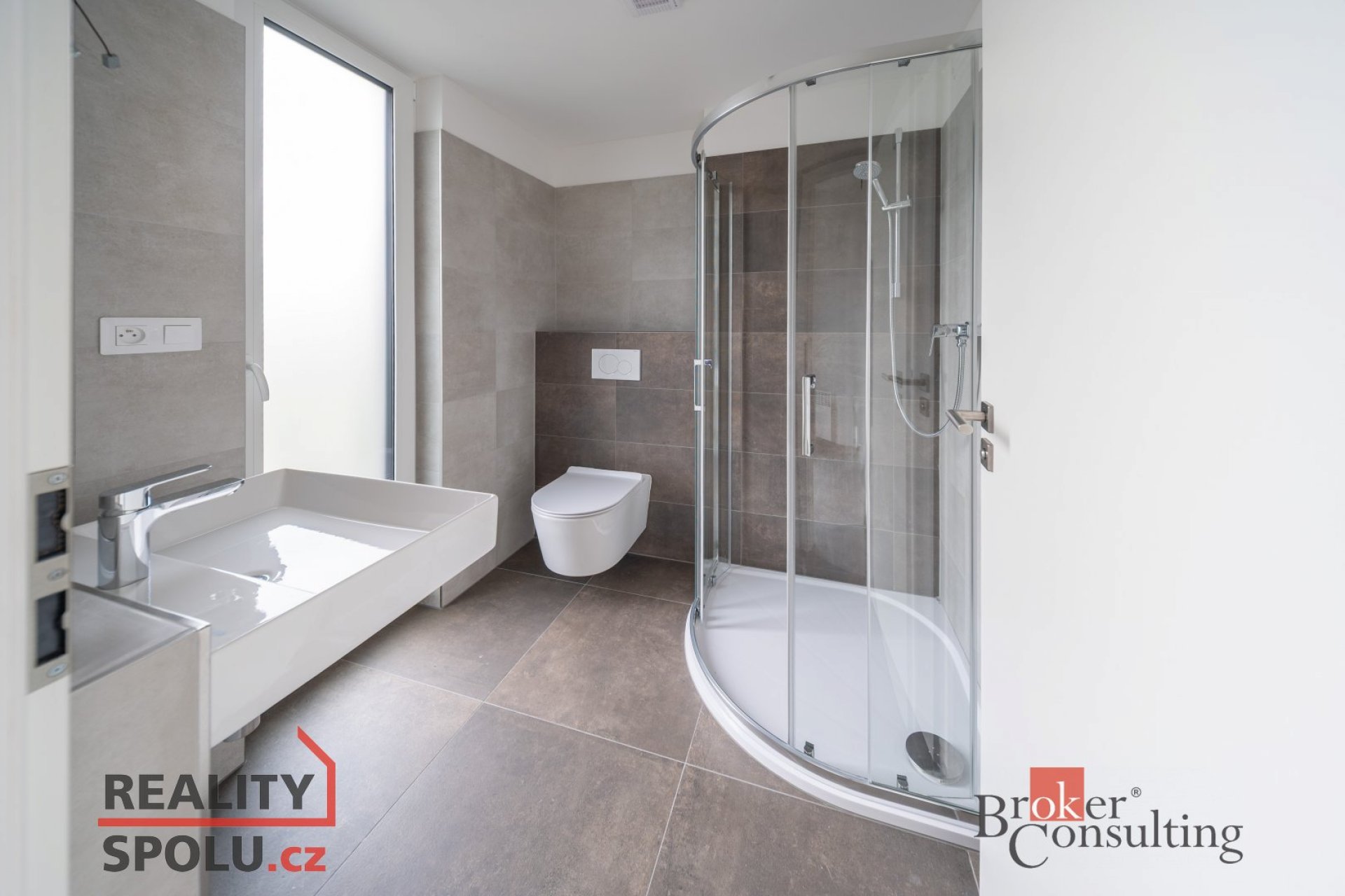 Pronájem bytu 5+kk se zahradou