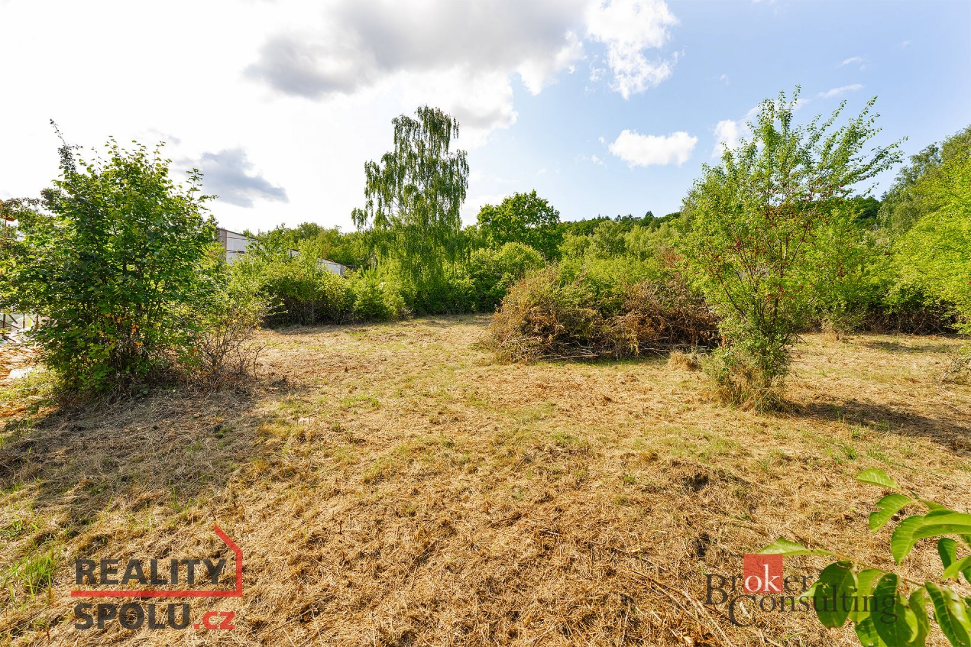 Prodej stavebního pozemku 1241 m² , ulice V Zahrádkách , Mníšek pod Brdy