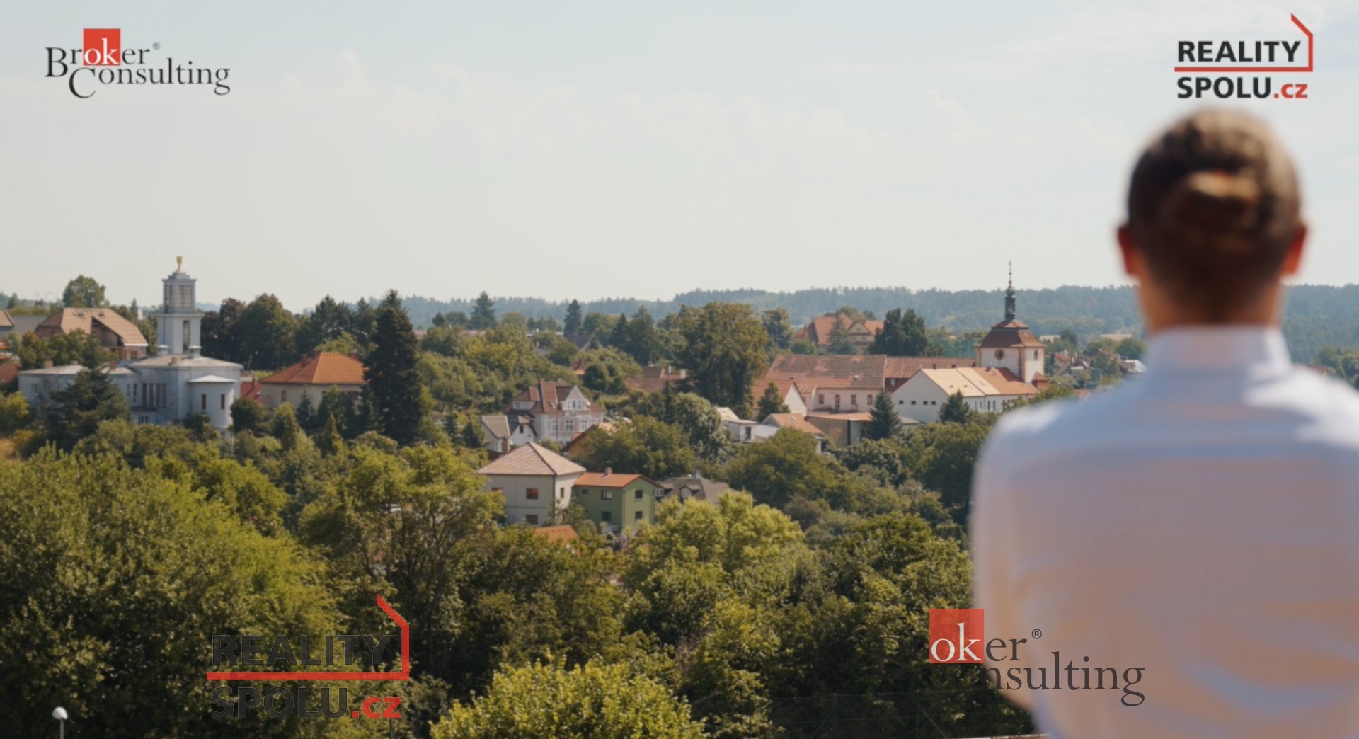 Prodej luxusní novostavby s jedinečným výhledem – Jílové u Prahy