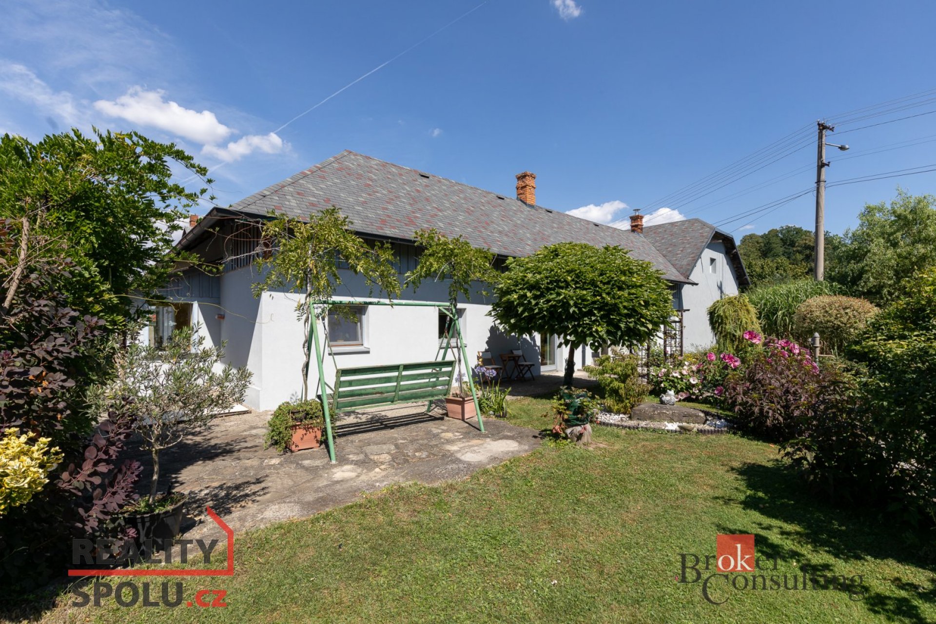 Prodej rodinného domu 4+kk, 210 m2, garáž, dílna, bazén, pozemek 1668 m2