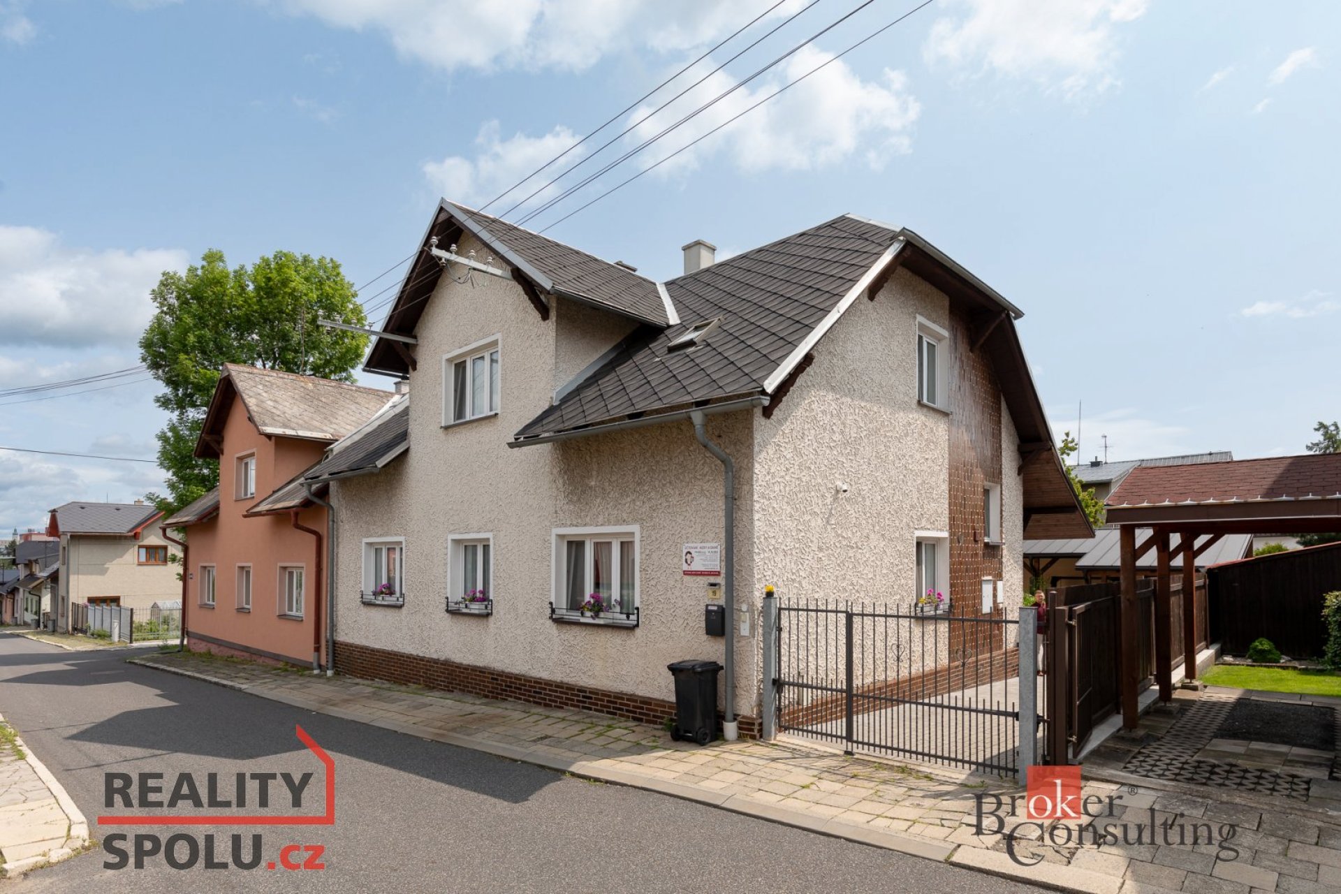 Prodej rodinného domu 6+1, 211 m2, Bruntál, I. Olbrachta 19