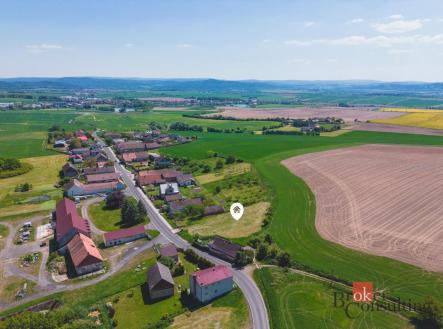 Prodej pozemku pro bydlení, 2 037 m²