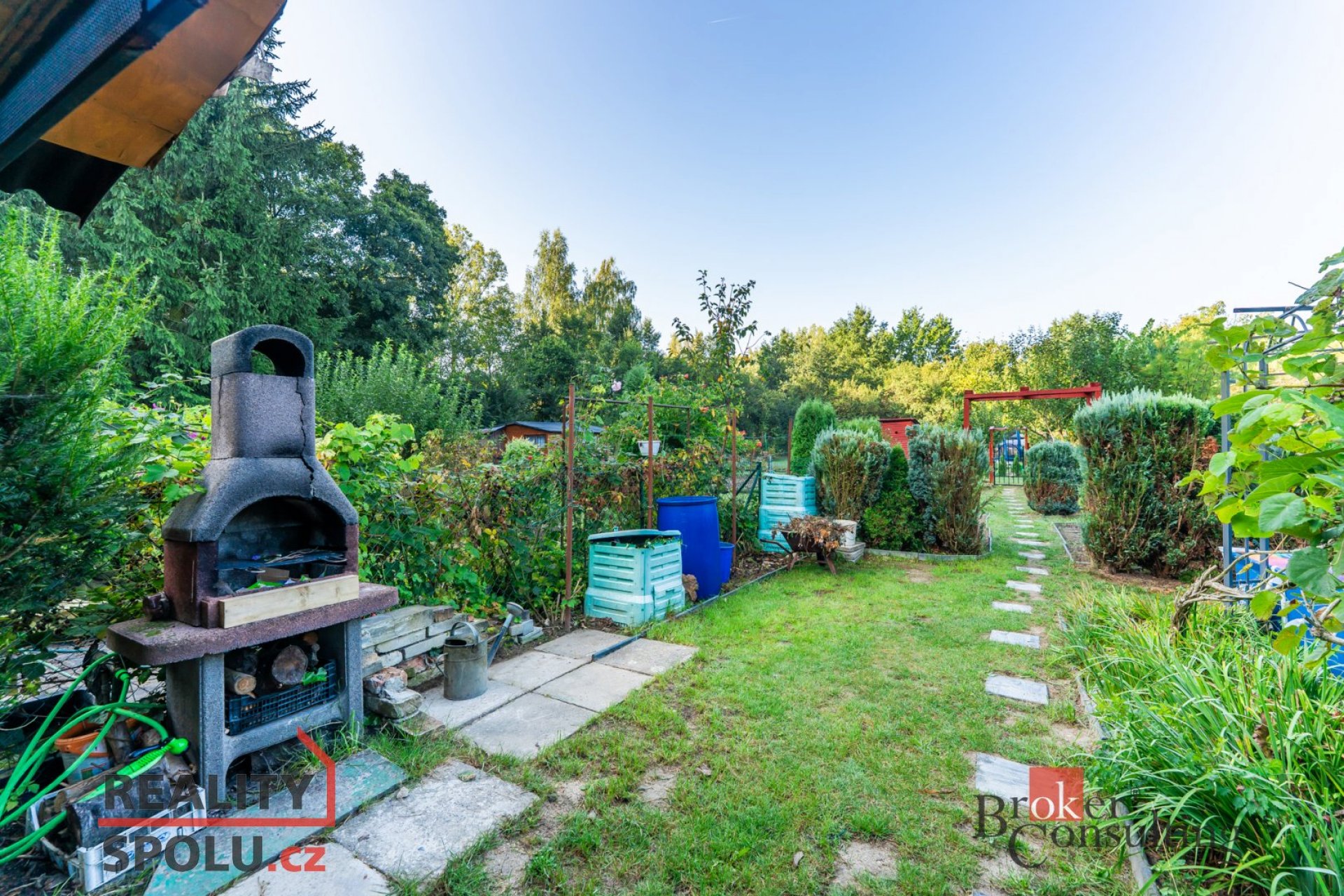 Prodej, pozemky/zahrada, 185 m2, Rybitví, Pardubice [ID 75855]