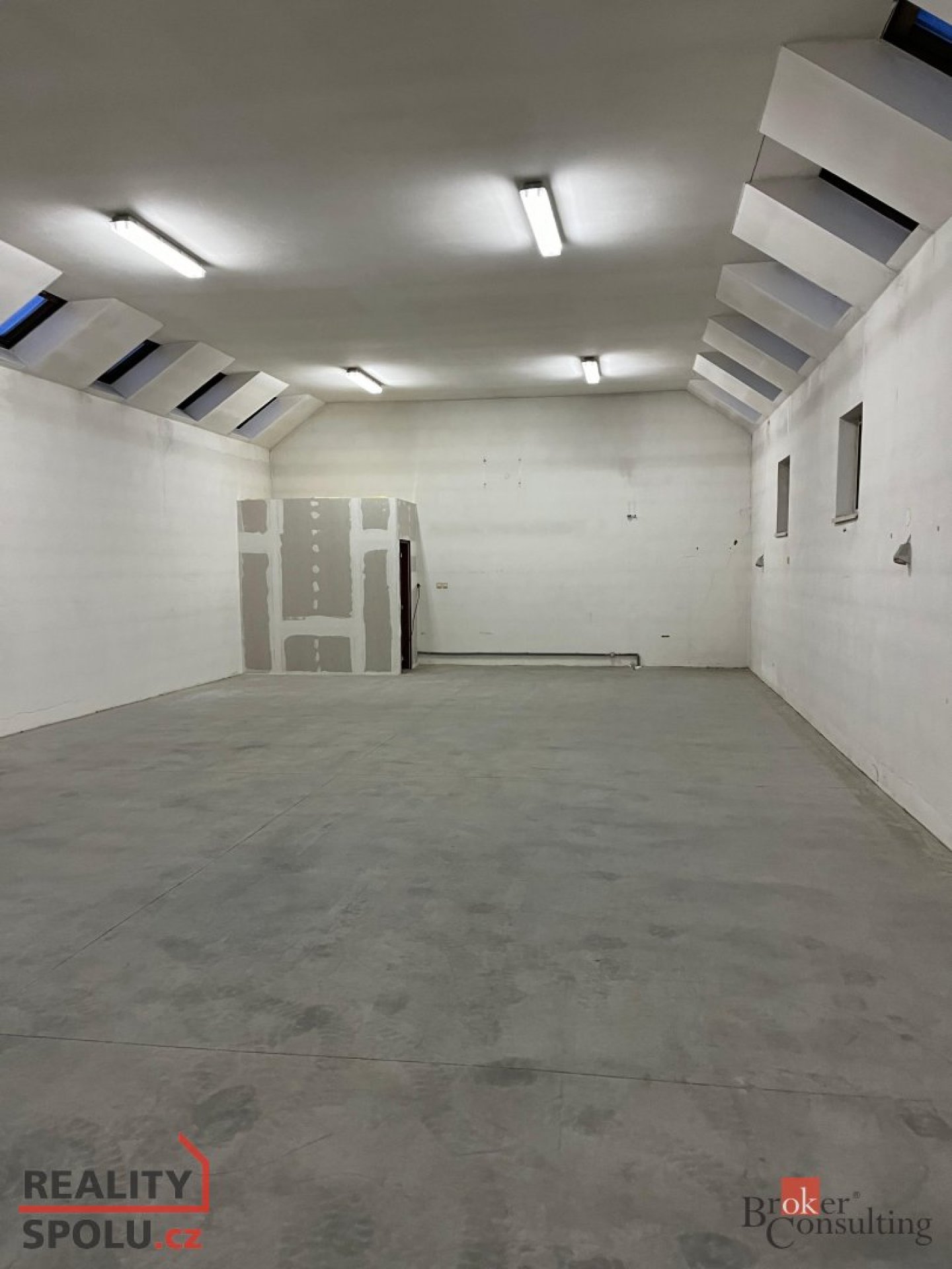 Pronájem, komerční/sklad, 250 m2, Šťáhlavice 150, 33204 Šťáhlavy, Plzeň-město [ID 76500]