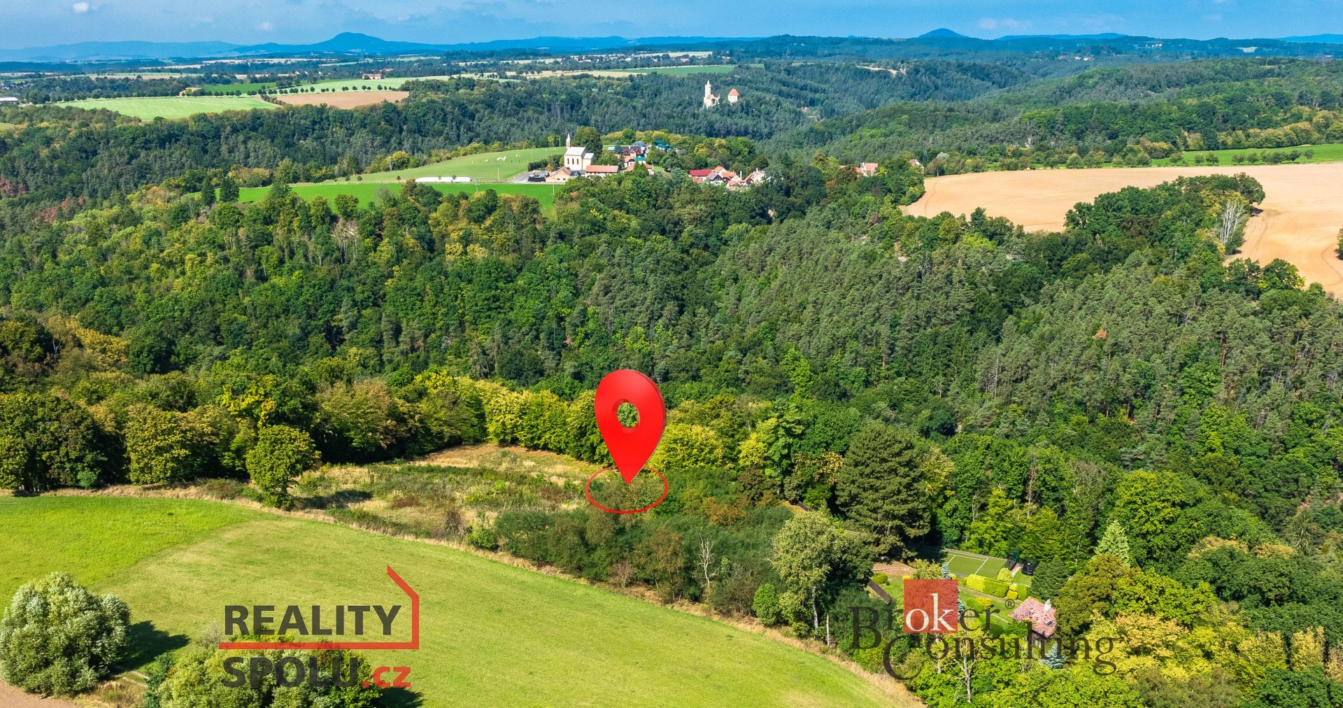 Prodej pozemku s nádherným výhledem na Kokořínský důl