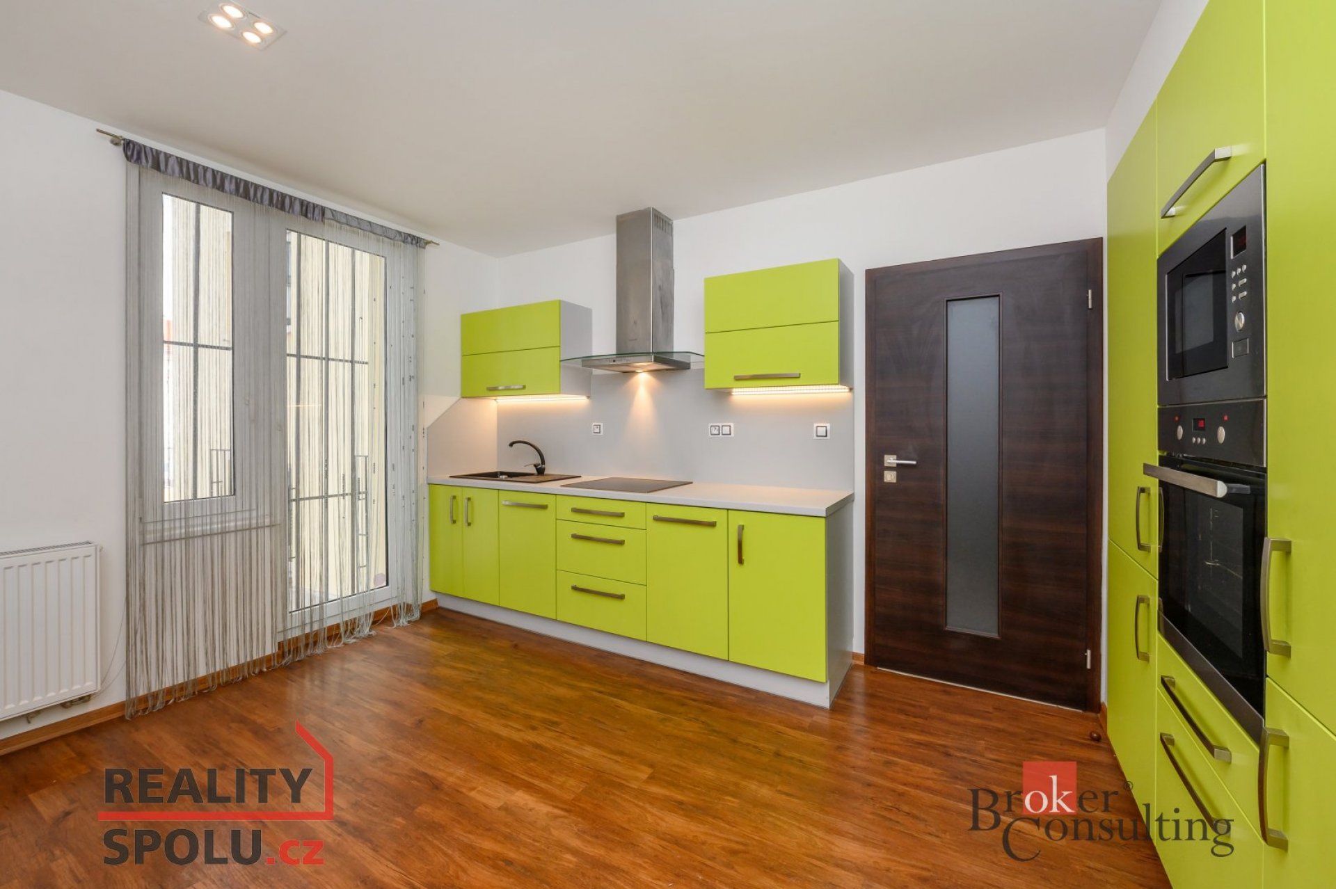 Pronájem novostavby bytu o dispozici 2+1 v Plzni, ul. Puškinova.