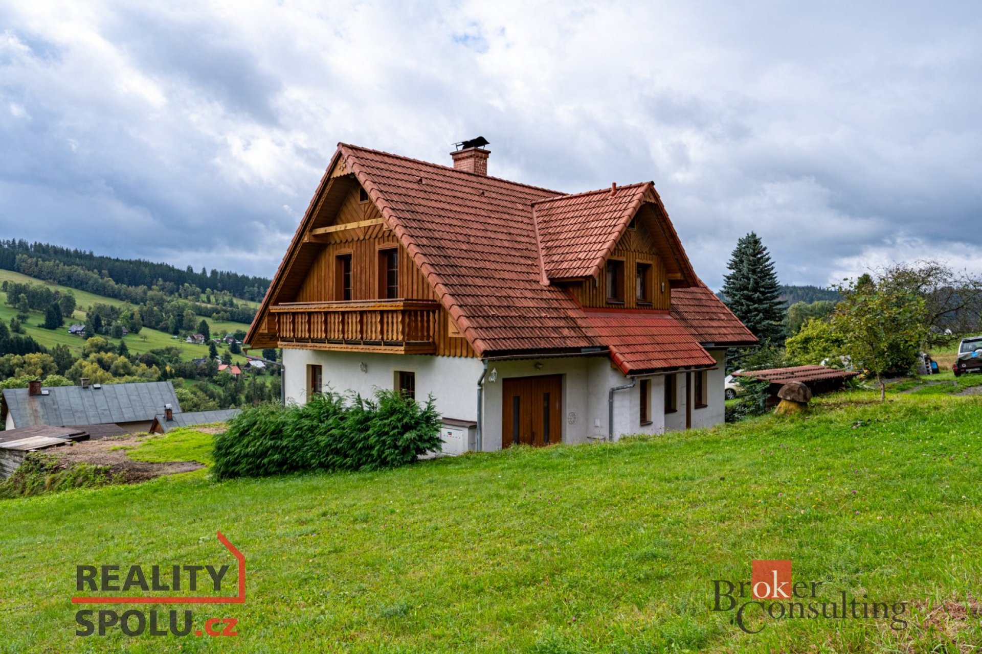 Prodej rodinného domu – Dolní Rokytnice 171m² užitné plochy, pozemek 966 m², nádherný výhled do kraj