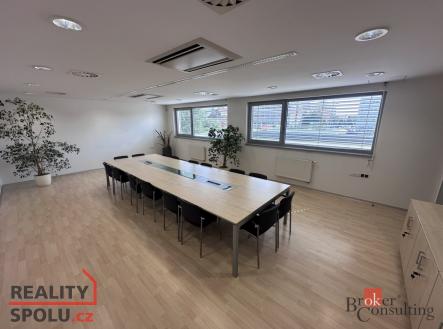 Pronájem komerčního objektu, administrativní budova, 13 m²