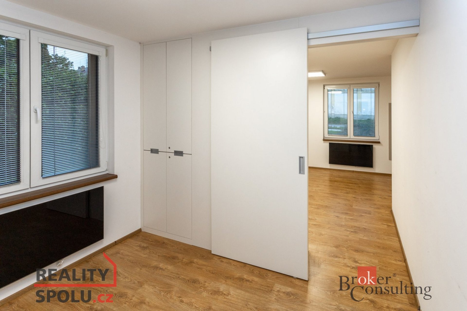 Pronájem kancelářských/obchodních prostor