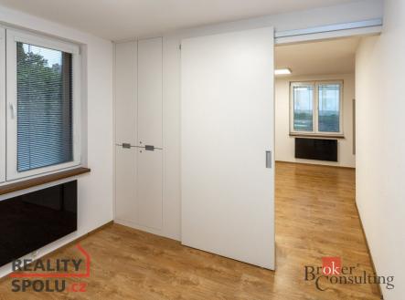 Pronájem komerčního objektu, administrativní budova, 29 m²