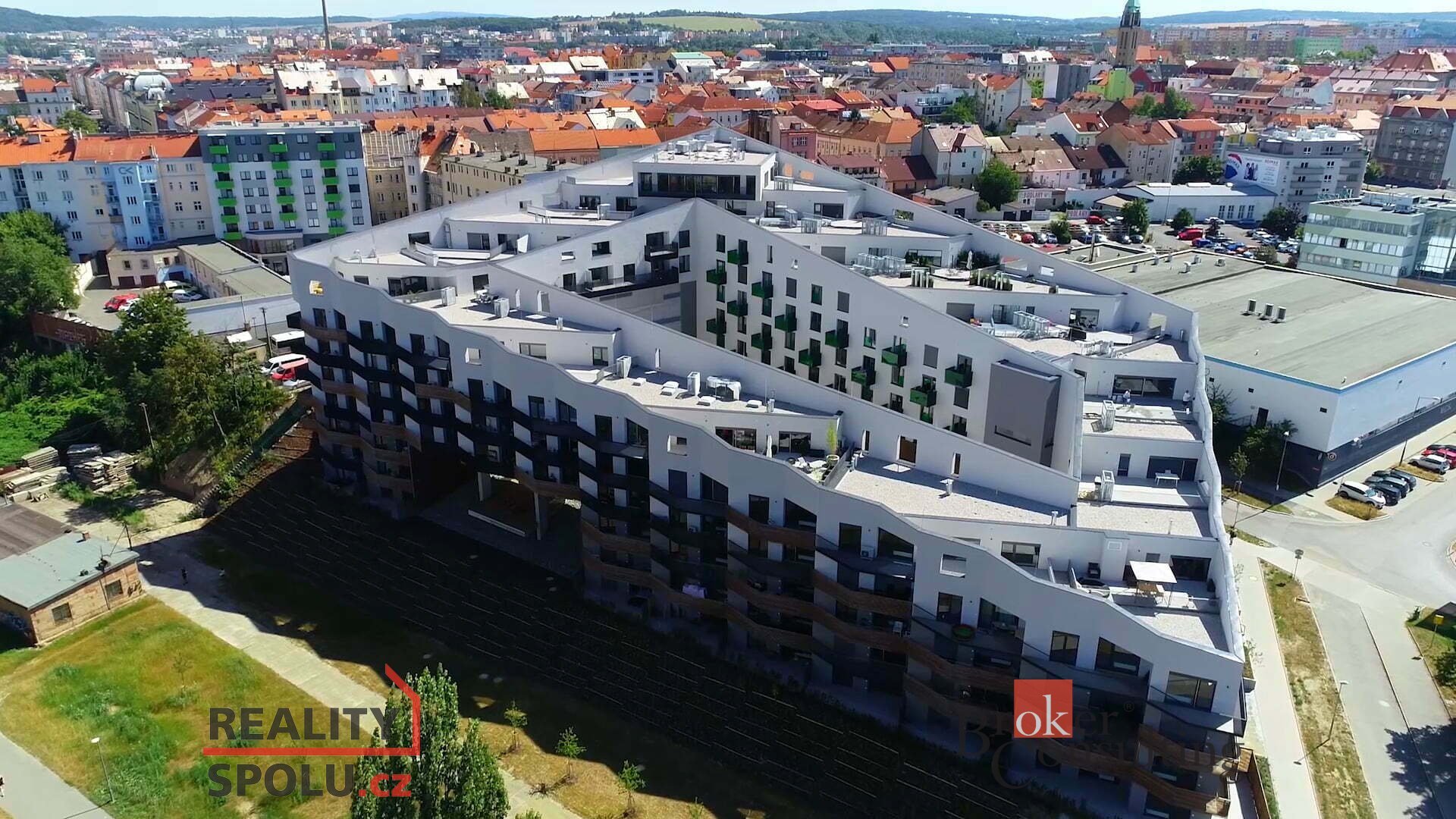 Pronájem, ostatní/garážové stání, 12 m2, Východní Předměstí 2809/16, 32600 Plzeň, Plzeň-město [ID 77