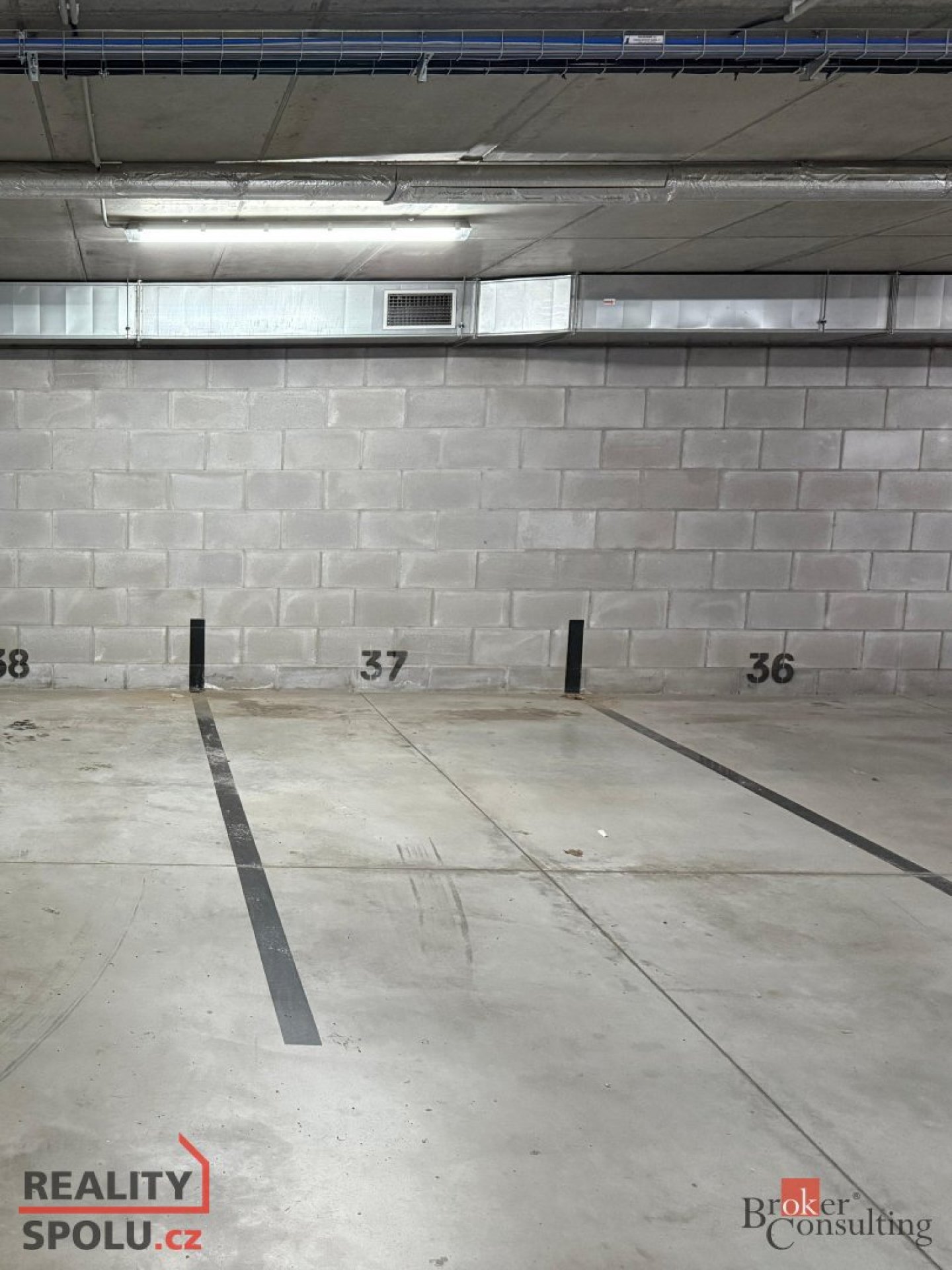 Pronájem, ostatní/garážové stání, 12 m2, Východní Předměstí 2809/16, 32600 Plzeň, Plzeň-město [ID 77