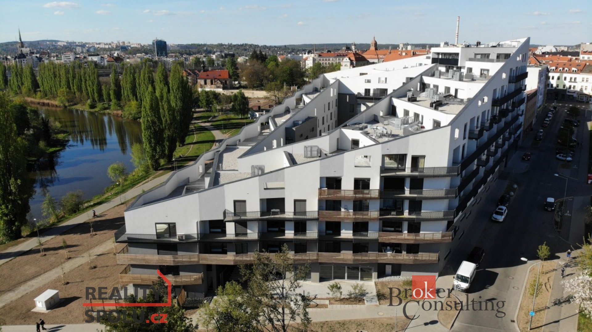 Pronájem, ostatní/garážové stání, 12 m2, Východní Předměstí 2809/16, 32600 Plzeň, Plzeň-město [ID 77