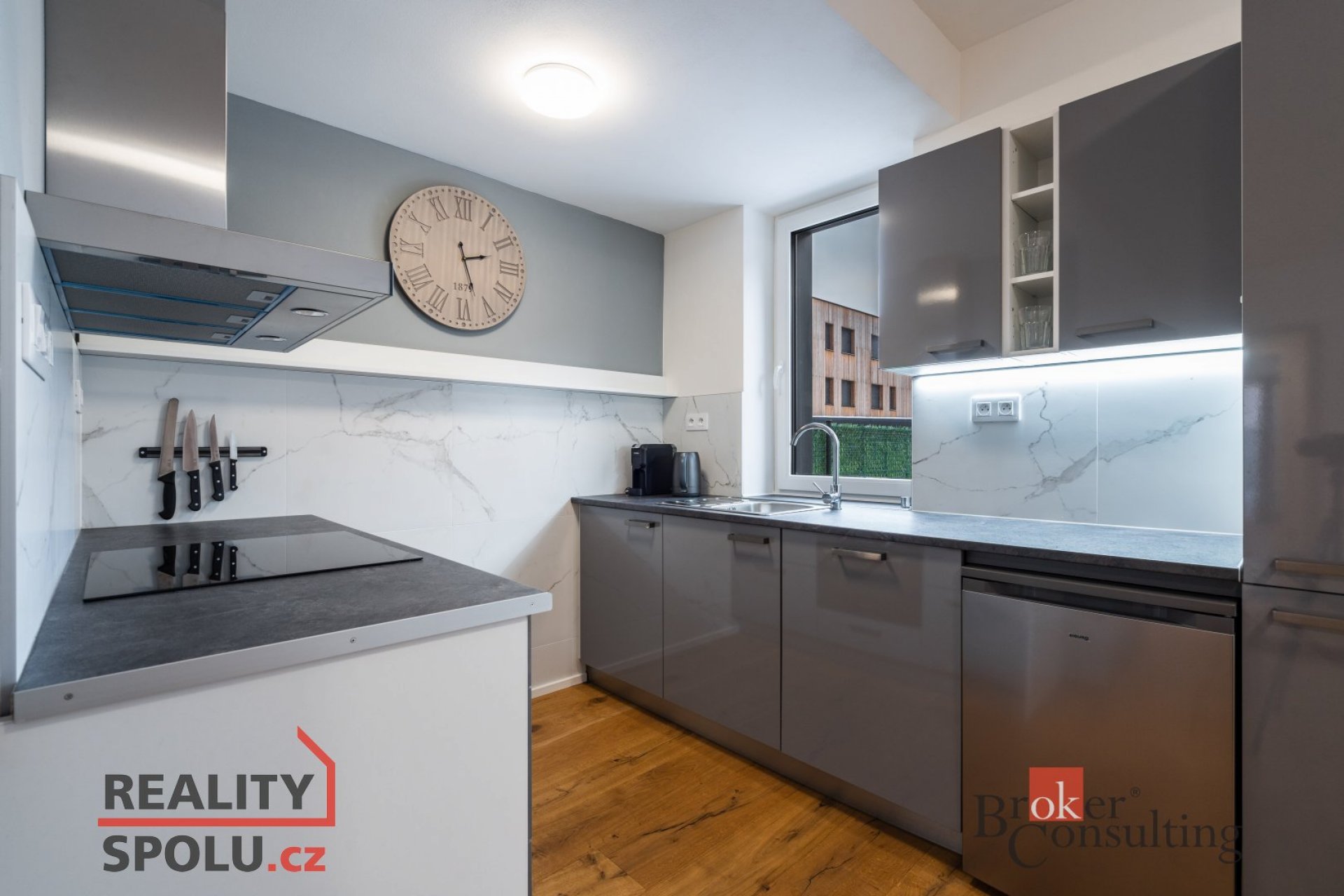 Zcela nový vybavený byt 3+KK, Svoboda nad Úpou s předzahrádkou, komorou a 2 parkovacími stáními