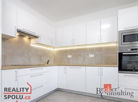 Pronájem bytu, 2+1, 57 m²