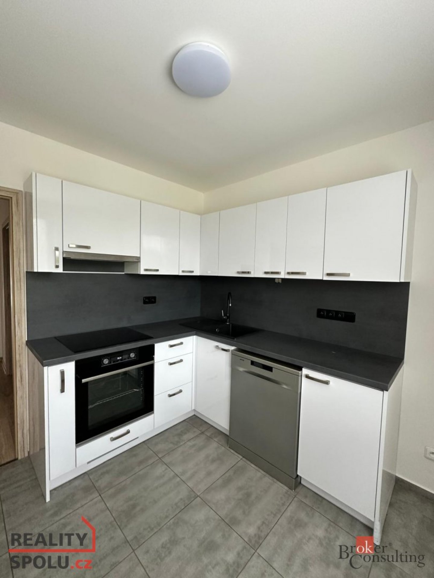 Pronájem, byty/2+1, 61 m2, 79201 Razová, Bruntál [ID 77585]