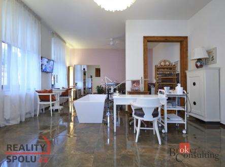 Prodej komerčního objektu, jiný, 122 m²