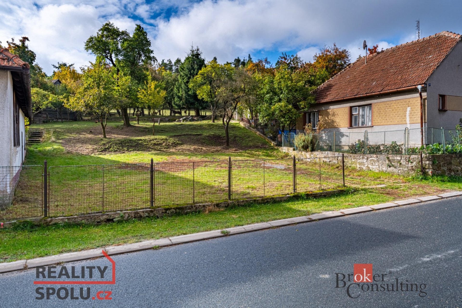 Prodej, pozemky/bydlení, 868 m2, 67505 Rudíkov, Třebíč [ID 77153]