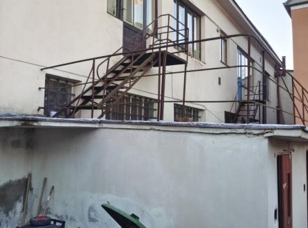 Prodej komerčního objektu, jiný, 600 m²