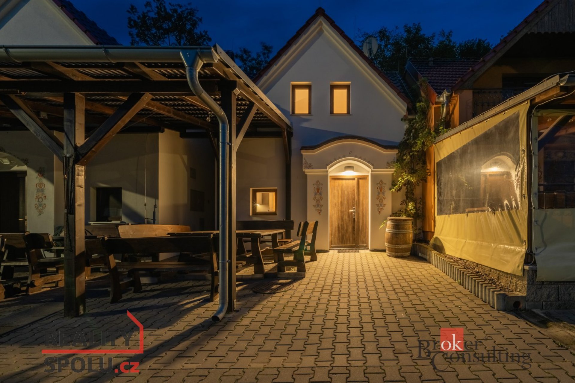 Prodej, komerční/ubytování, 202 m2, Čejč, Hodonín [ID 77709]